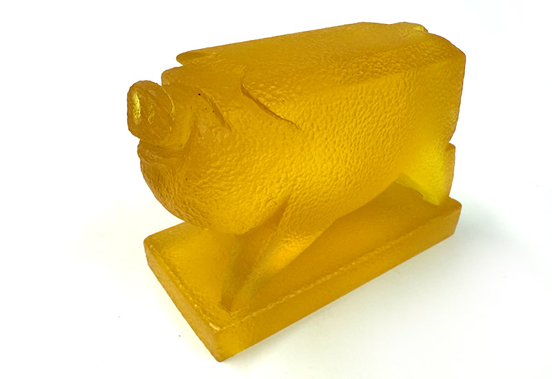 呦呦 楊英風 滿足(黃涷石) 台灣雕塑藝術品 呦呦 楊英風 滿足(黃涷石) 台灣雕塑藝術品